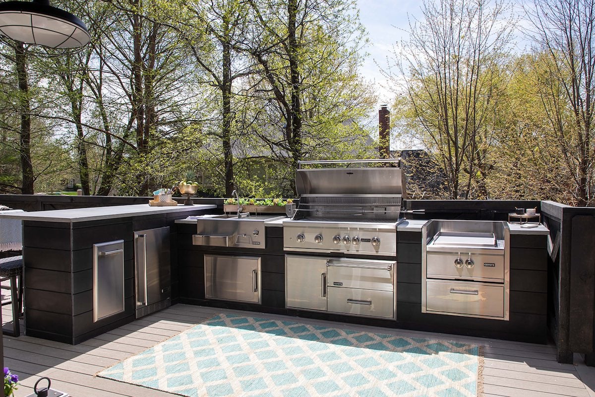 Charcoal decking kitchen (2) (1) (2)